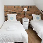 Propertiesforyou Lejlighed