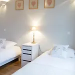 Propertiesforyou Apartman