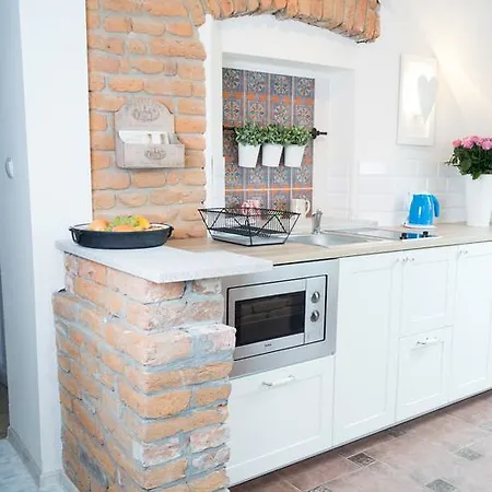 Propertiesforyou アパート *